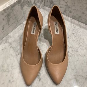 Steve Madden Nude Leather Heels / Pumps